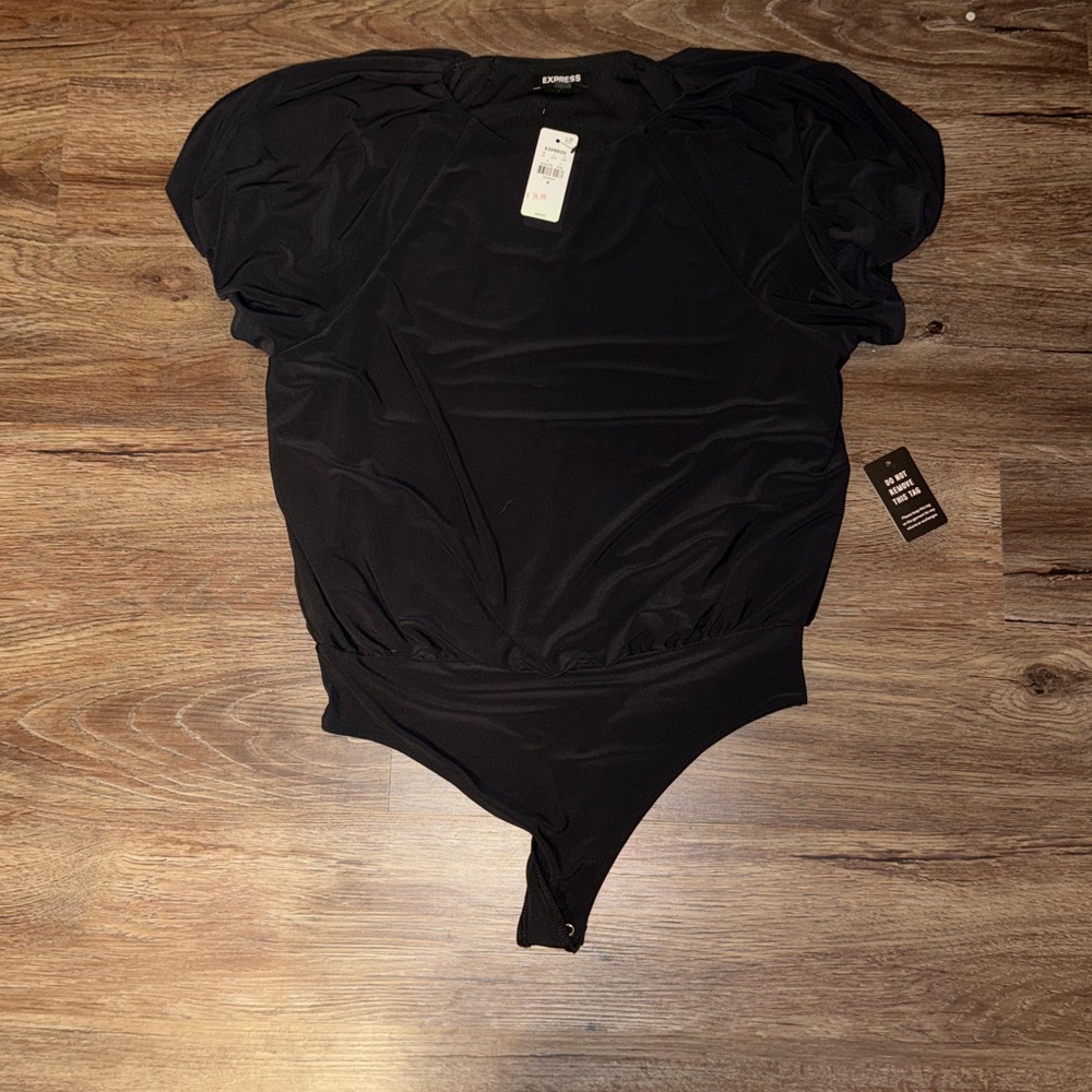 🆕 NWT Express Puff Sleeve Bodysuit